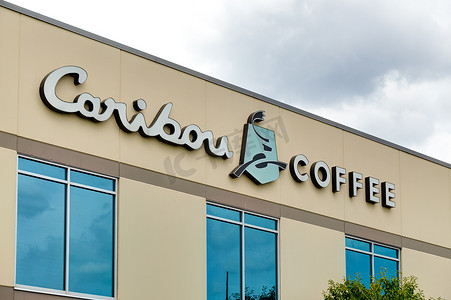 Caribou Coffee 公司总部和徽标。