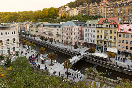 卡尔斯巴德，捷克共和国，2015 年 10 月 10 日-历史悠久的城市中心