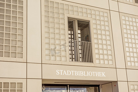 公共生活摄影照片_斯图加特市立公共图书馆 (Stadtbibliothek)