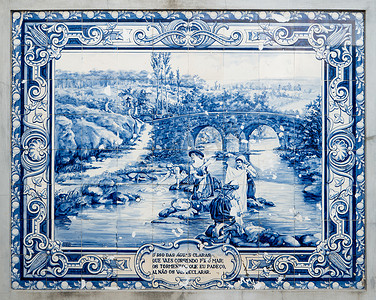 手绘蓝色摄影照片_传统葡萄牙瓷砖面板手绘蓝色和白色