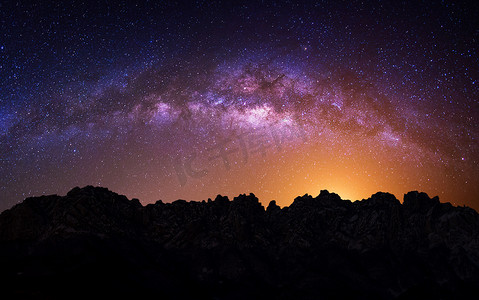 夜幕下的银河系，韩国德裕山。