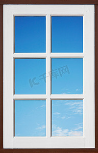 窗蓝天摄影照片_白窗与蓝天