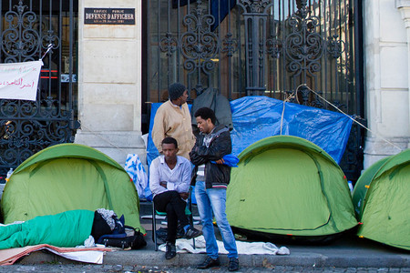 星际移民摄影照片_法国 - 难民 - 移民 - 欧洲