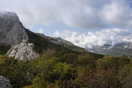 伊利亚斯卡亚山，靠近俄罗斯克里米亚共和国拉斯皮村。