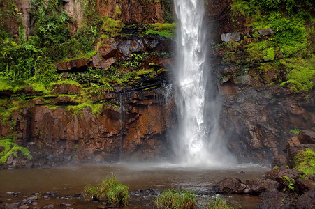 孤溪瀑布，姆普马兰加省，萨比