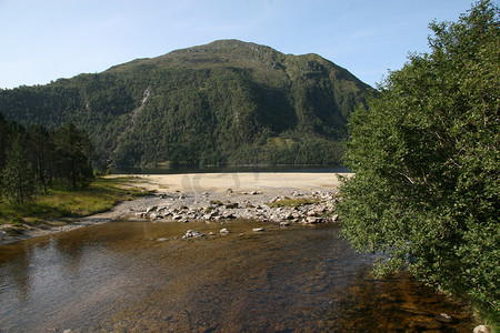 挪威西部的山脉和河流