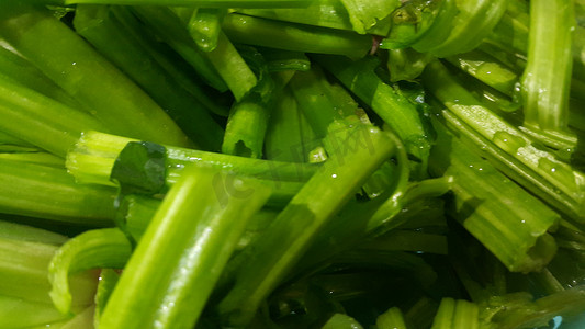 菠菜或 paalak saag 郁郁葱葱的绿叶基地的近景