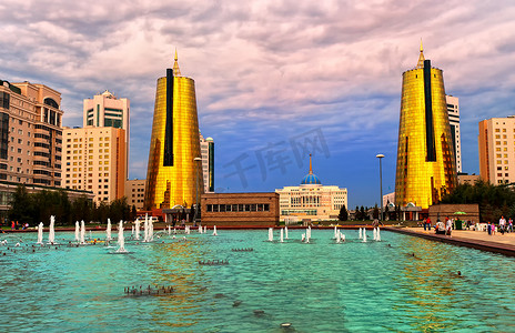 哈萨克斯坦花纹摄影照片_查看哈萨克斯坦首都阿斯塔纳的总统府