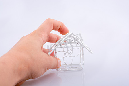 模型房子摄影照片_小有线金属模型房子