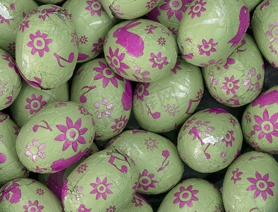 五颜六色的巧克力复活节彩蛋