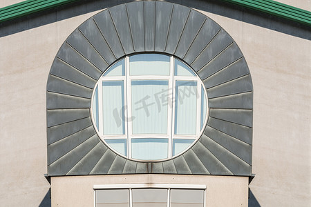 现代圆形窗户