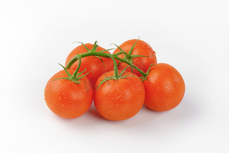 一堆新鲜的西红柿