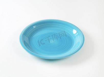 无框圆形蓝色陶瓷盘
