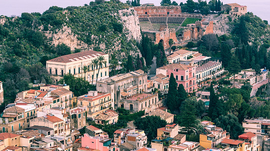 西西里岛-陶尔米纳鸟瞰古希腊剧院