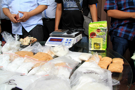 毒贩摄影照片_印度尼西亚 - 犯罪 - 大规模缉毒行动