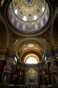 斯蒂芬摄影照片_布达佩斯的圣斯蒂芬大教堂