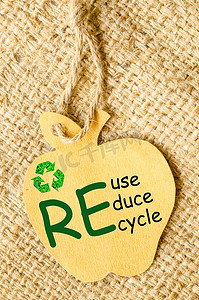 回收标志和减少、再利用、回收。