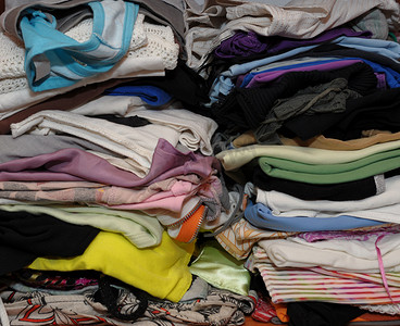 一堆衣服