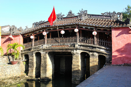 天安门飘带摄影照片_越南会安古镇的日本廊桥。