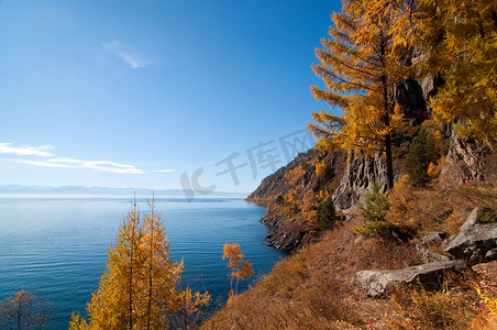 贝加尔湖的秋天——世界上最古老、最深、水量最大的淡水湖