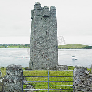 梅奥摄影照片_卡里克基尔达内特城堡，阿基尔岛，梅奥郡，爱尔兰