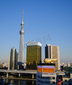 天空之树摄影照片_从东京浅草摩天大楼看的东京天空树