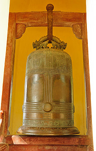 在寺庙，越南的老响铃