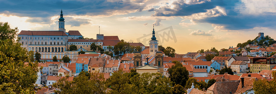鼠标指针库洛米摄影照片_米库洛夫市和城堡，捷克共和国