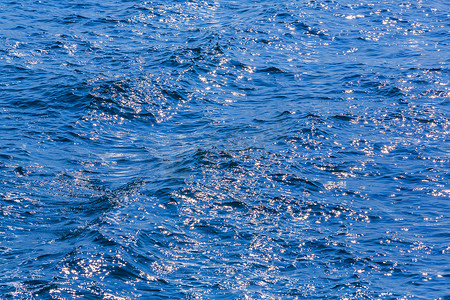 蓝色大海摄影照片_抽象的蓝色大海