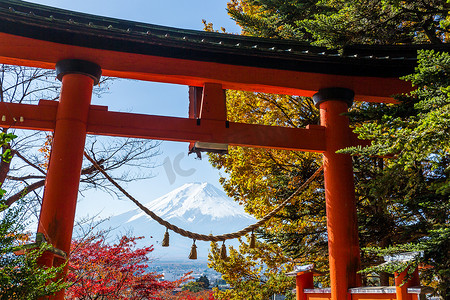 富士山和中灵塔