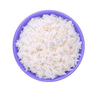 白色背景中碗里的米饭