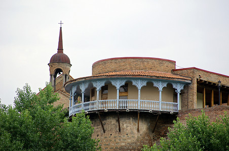 “最后的格鲁吉亚王后宫殿著名的蓝色木雕阳台- Darejan，第比利斯，格鲁吉亚共和国”