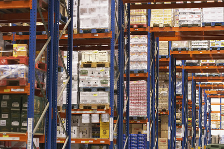 app订单维权摄影照片_满是商品的仓库货架视图