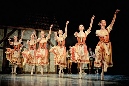 芭蕾舞团摄影照片_布拉格国家歌剧院芭蕾舞团吉赛尔