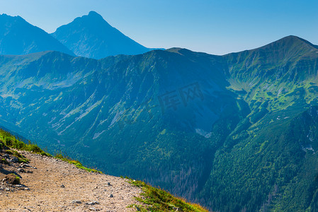 wierch摄影照片_从旅游点 Kasprowy Wierch 拍摄塔特拉山