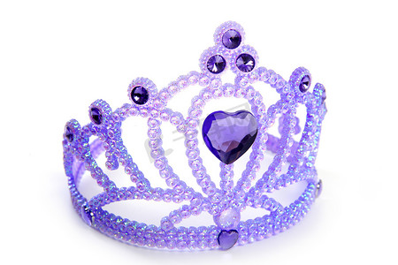带塑料宝石的儿童紫蓝色皇冠