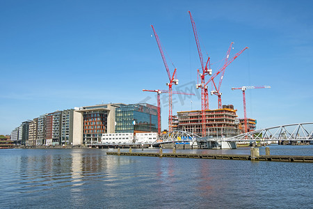 荷兰阿姆斯特丹港口的建筑工程