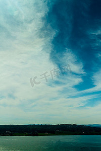 腾斯贝格上空的云景
