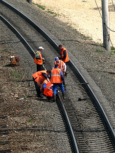铁路钢轨摄影照片_修铁路2