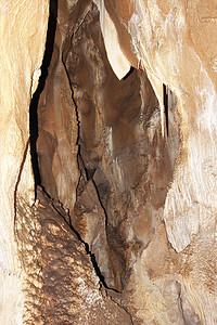 Javoricko 钟乳石洞