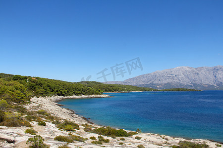 汇总表摄影照片_有海和山的风景