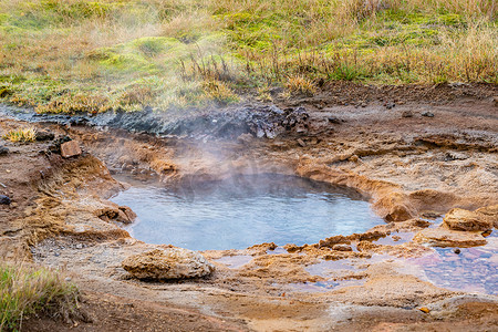 冰岛Geysir Golden Circle沸腾热地热泉吐泥