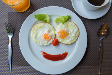 face摄影照片_Happy Face 早餐煎蛋加咖啡