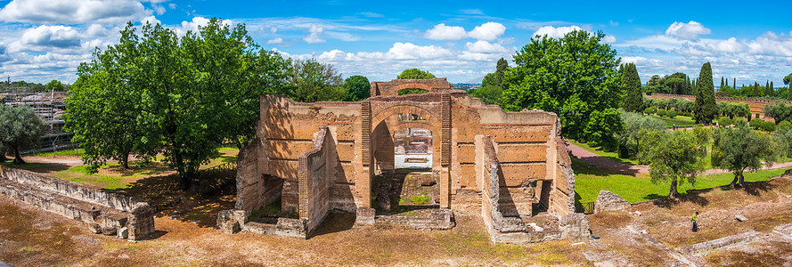 蒂沃利-阿德里亚娜别墅罗马文化之旅-意大利考古地标三埃塞德拉斯建筑全景水平