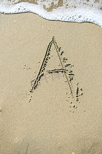 写在沙滩上的信