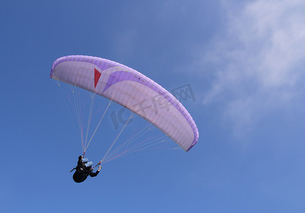 西瓜夏天插画手绘摄影照片_紫色滑翔伞