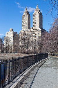 纽约市中央公园和杰奎琳·肯尼迪·奥纳西斯水库。