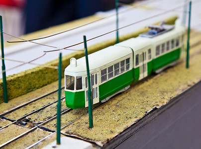 玩具火车轨道摄影照片_火车模型