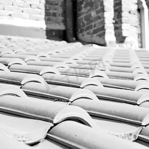 意大利旧屋顶对角线建筑的线条和质感
