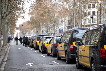 出租车司机摄影照片_巴塞罗那出租车司机罢工。